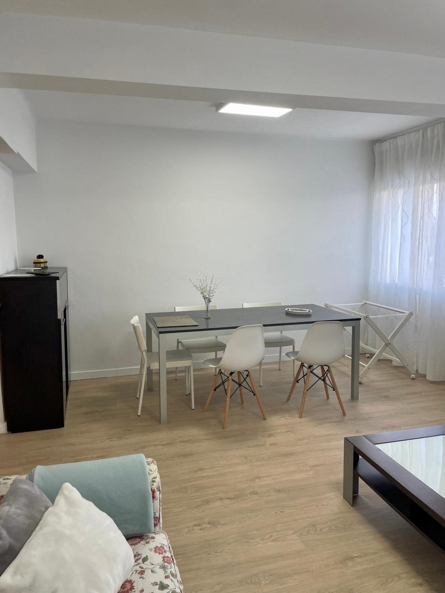 Apartamento 1 Linea De Playa Poniente, Puerto Deportivo Recien Reformado